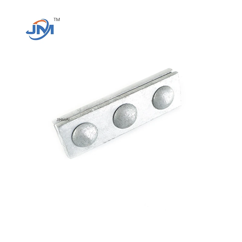 983